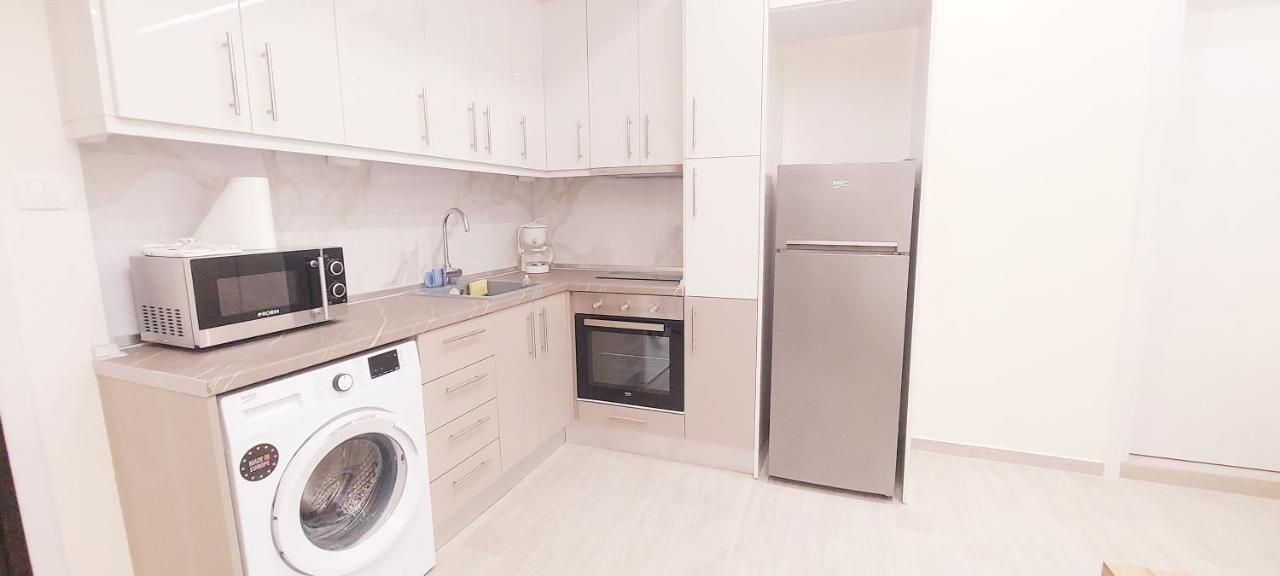 Tsimiski 31. Luxury Apartments Солун Екстериор снимка